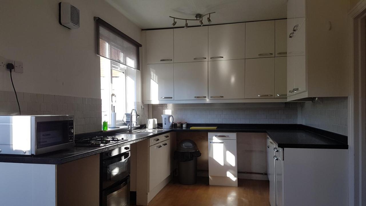 Private Rooms Just 19 Minutes From Central London Northfleet Dış mekan fotoğraf