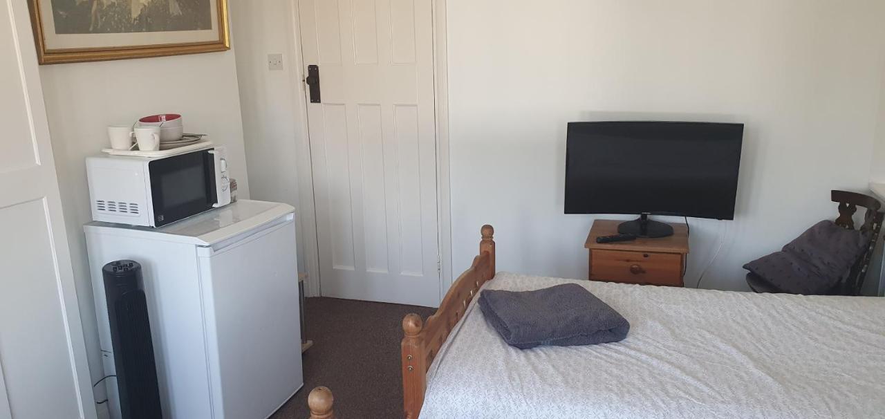Private Rooms Just 19 Minutes From Central London Northfleet Dış mekan fotoğraf