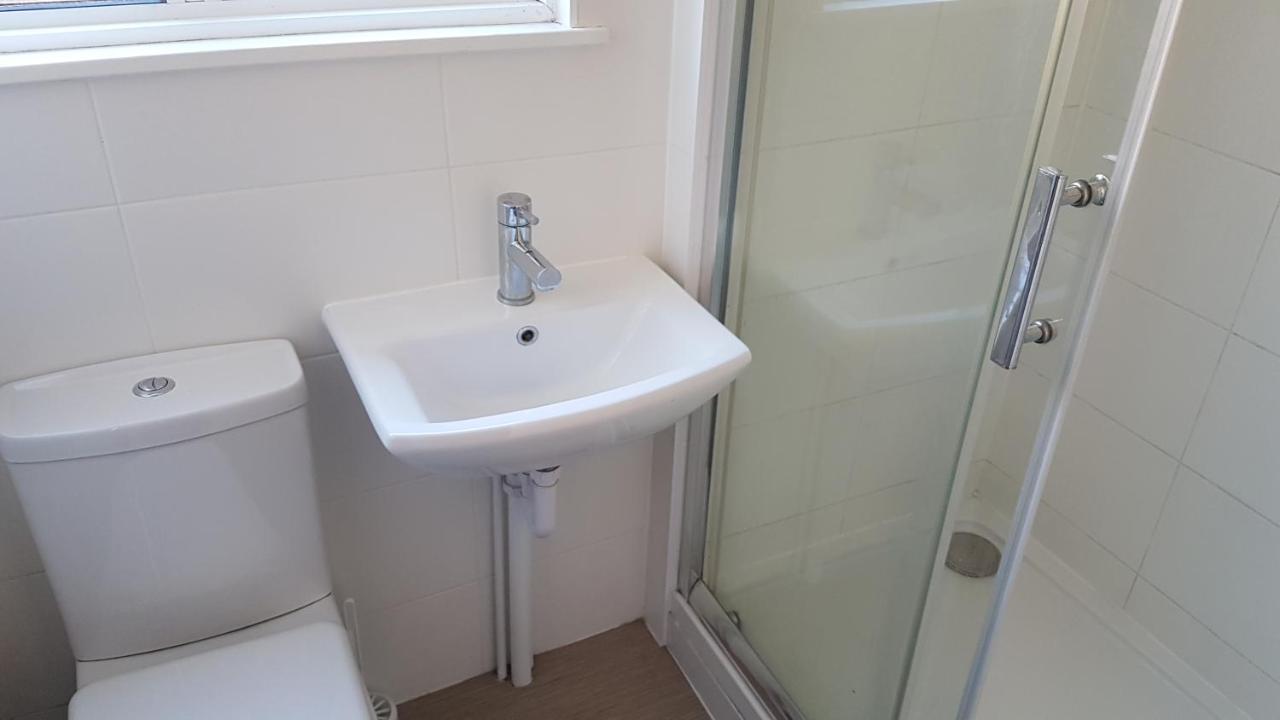 Private Rooms Just 19 Minutes From Central London Northfleet Dış mekan fotoğraf